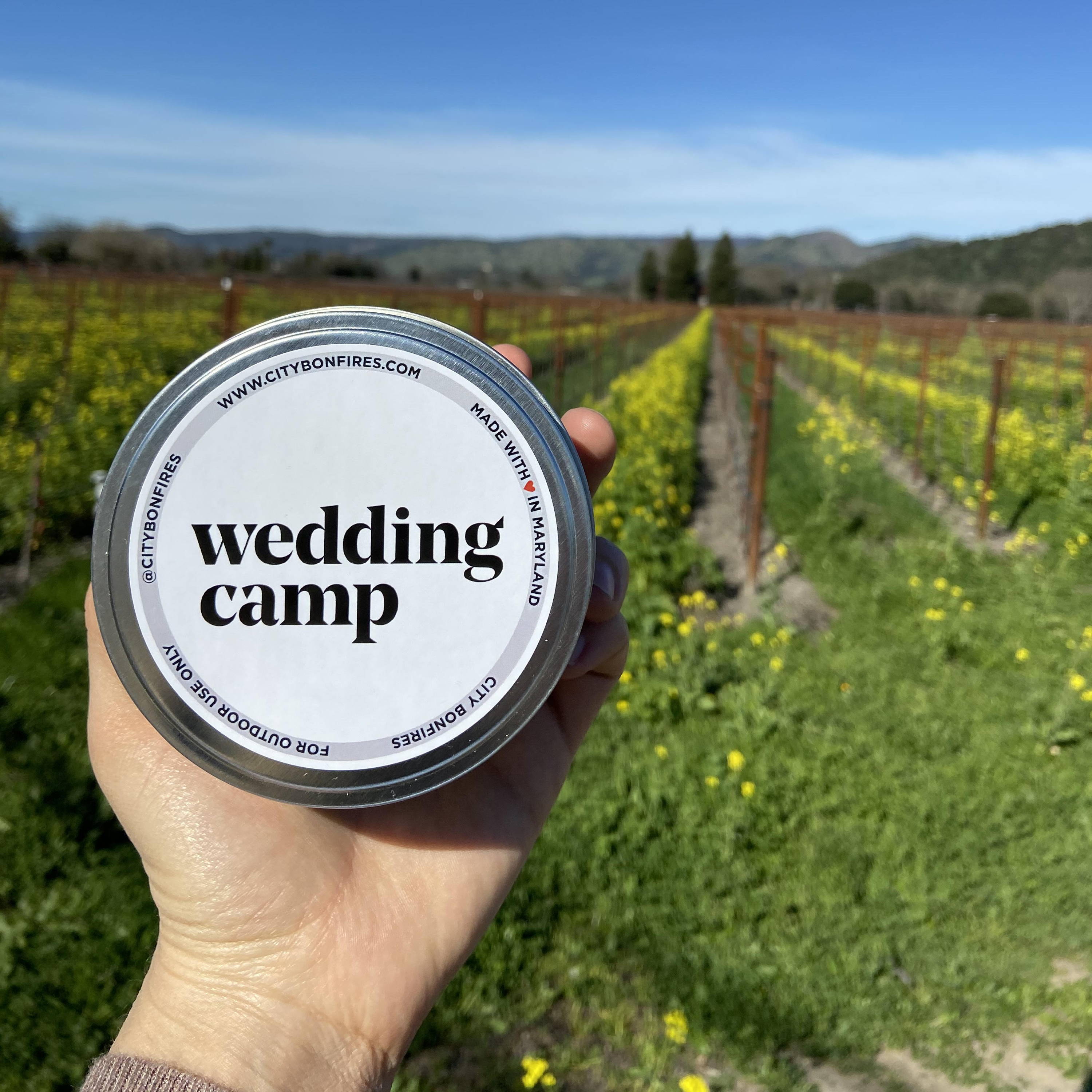Mini Campfires in Cali are the Best Personalized Wedding Gifts